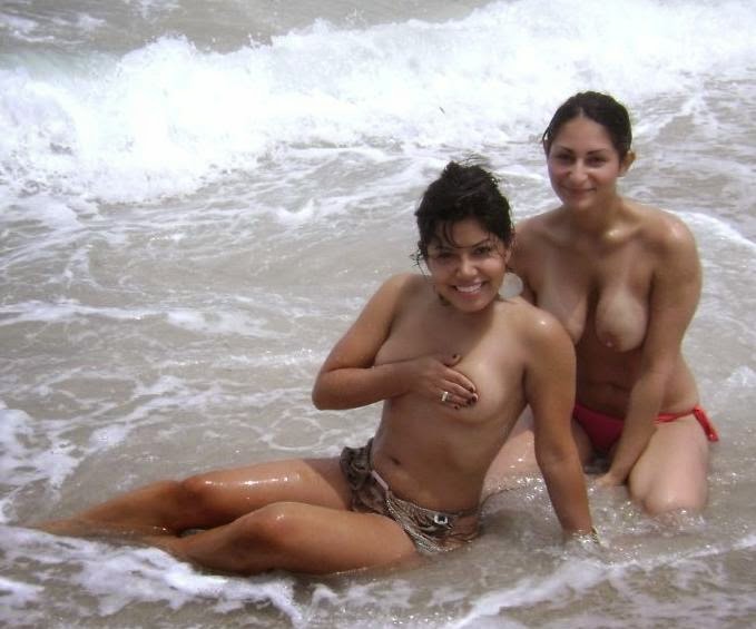 Goa Xxx Beach Xxx - Goa Beach XXX :: Amateur Nude Pictures